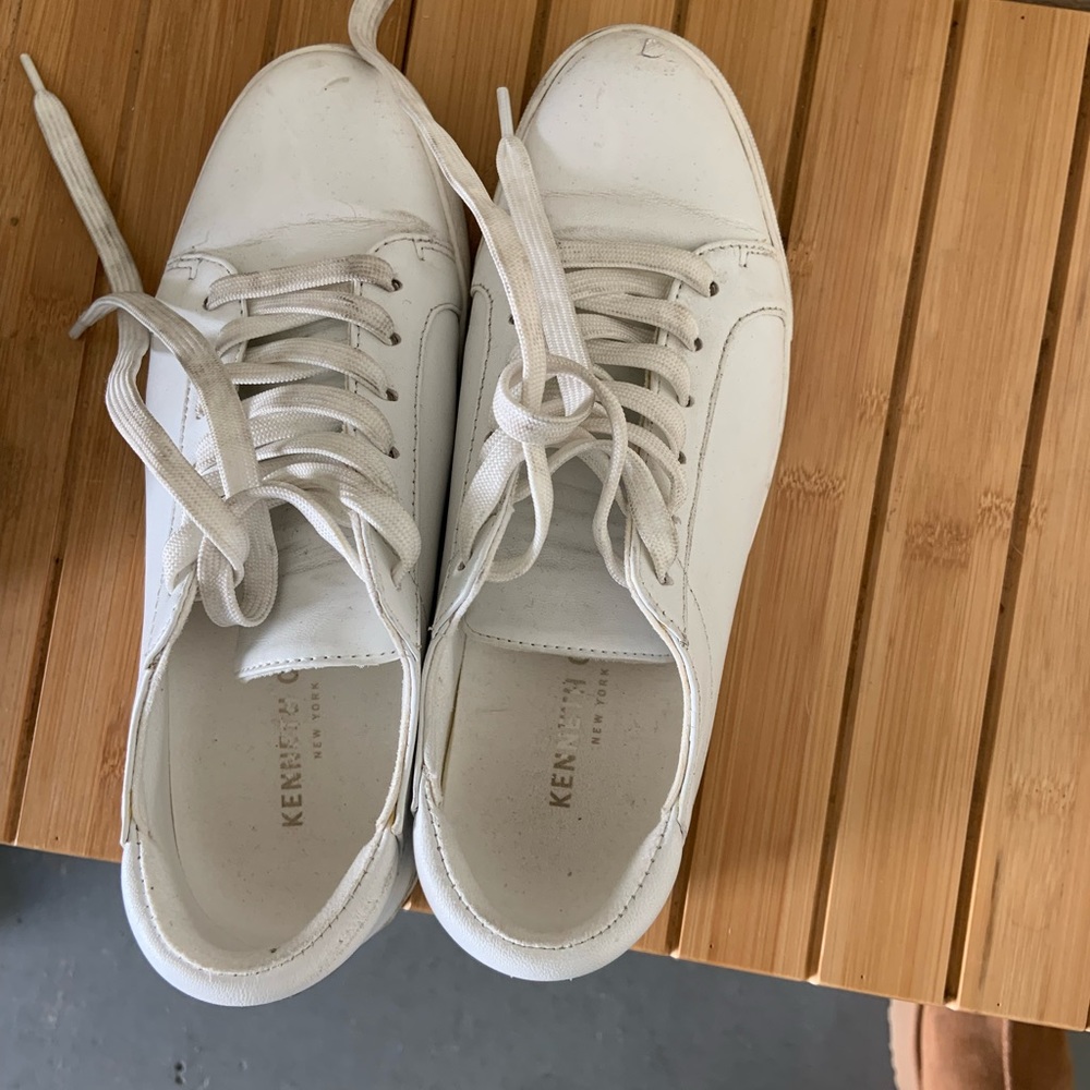 White Kennth Cole sneaker size5